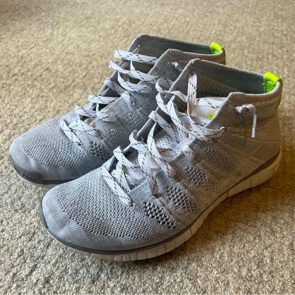 👟 NIKE CHUKKA FLYKNIT - WOMENS SIZE 9